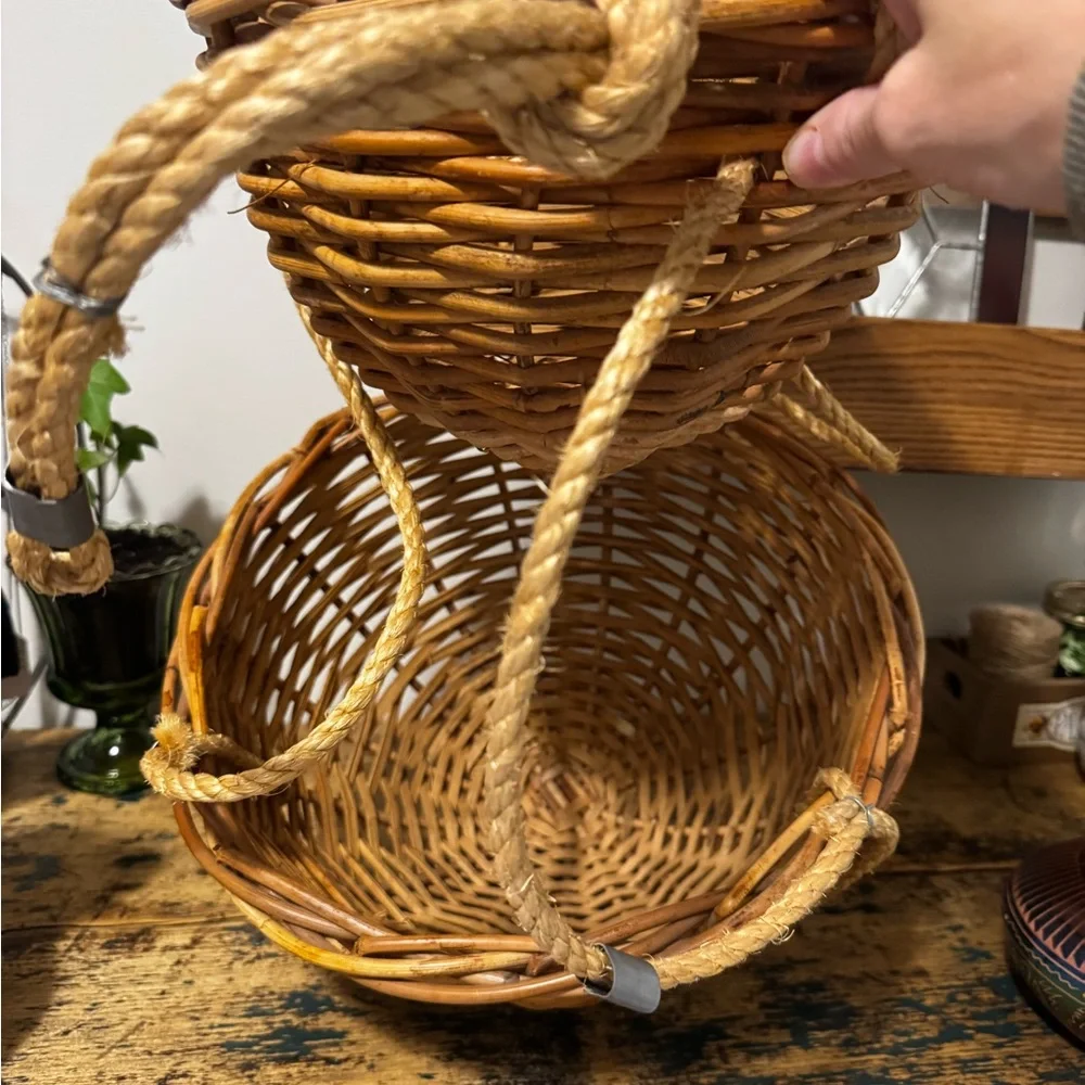 Rustic Woven Hanging Baskets with Rope - Picture 2 of 4